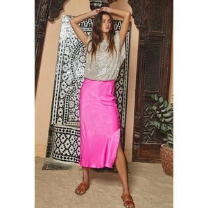 Bucketlist Clothing Hot Pink Solid Satin Bias Midi Skirt size M